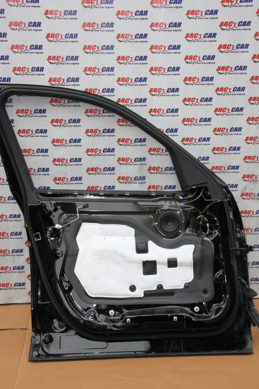 Opritor usa stanga fata BMW X3 F25 model 2016