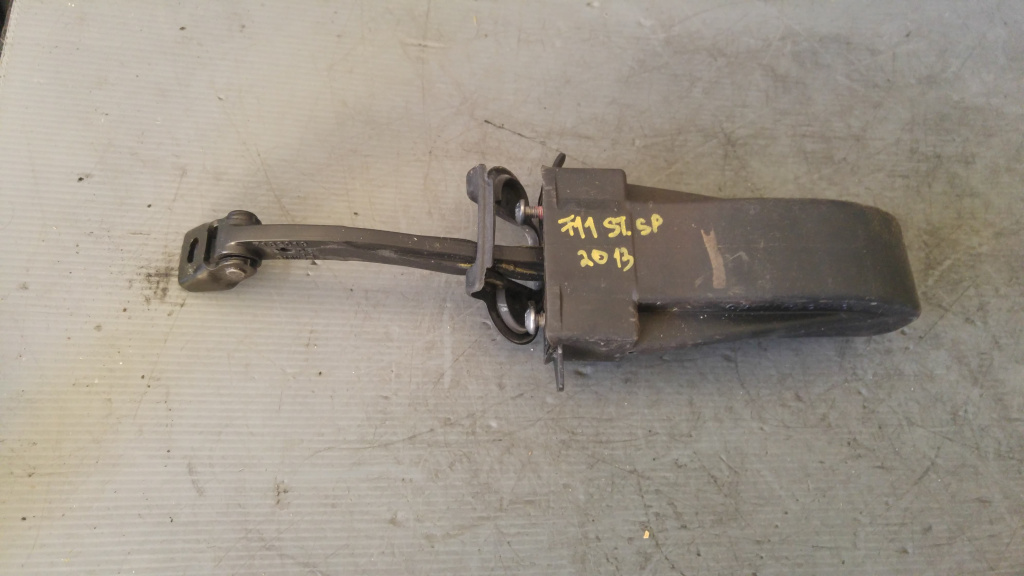 Opritor usa stanga spate bmw seria 5 f11 51227185637