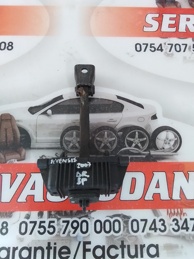 Opritor usa Toyota Avensis (2003-2008) T25 2.0 Motorina 2007