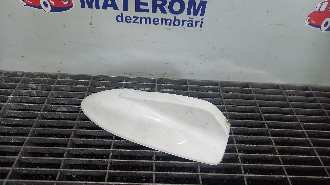 ORNAMENT ANTENA VOLVO C30 - - (2006 2013)