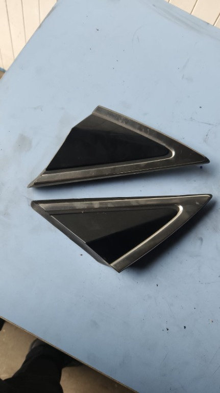 Ornament aripa fata Hyundai I40 1.7 CRDI D4FD 2012 Cod : 86190-3Z000 86180-3Z000