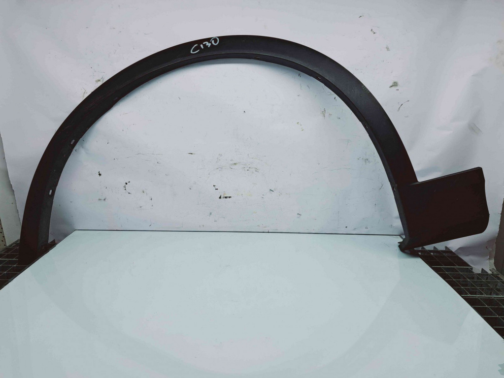 Ornament aripa stanga fata Bmw X3 (F25) [Fabr 2010-2017] 7210081