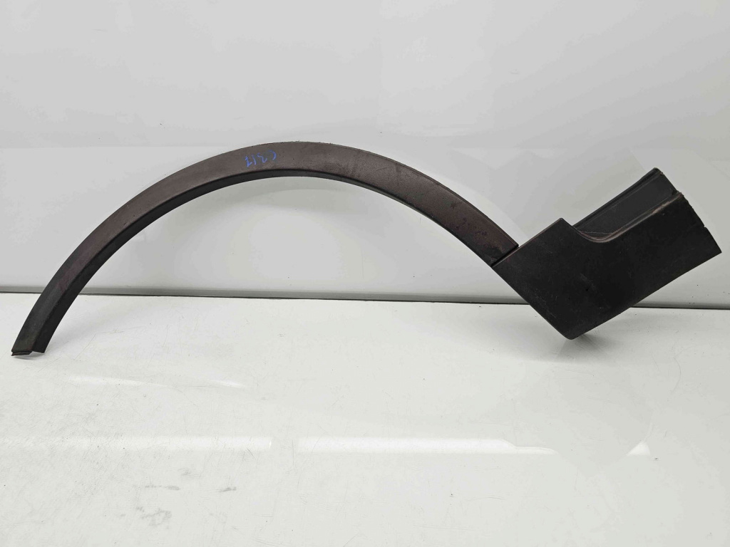 Ornament aripa stanga fata Ford Kuga I [Fabr 2008-2012] 8V41S16D239A