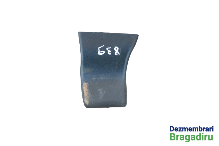 Ornament balama haion dreapta Cod: 3C9827352B Volkswagen VW Passat B6 [2005 - 2010] wagon 5-usi 2.0 TDI MT (170 hp) Cod motor: BMR