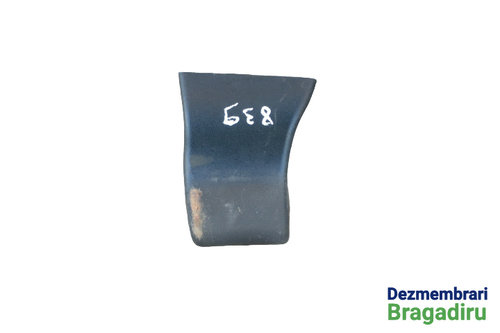 Ornament balama haion dreapta Cod: 3C9827352B Volkswagen VW Passat B6 [2005 - 2010] wagon 5-usi 2.0 ...