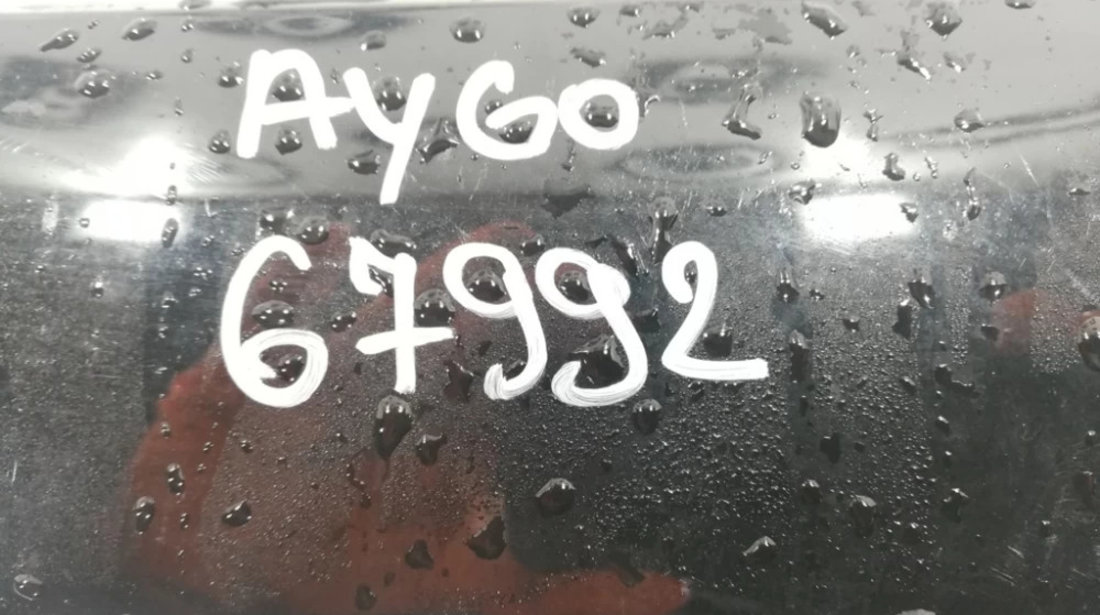 Ornament bara fata partea de jos Toyota Aygo Facelift An 2018 2019 2020 2021 cod 52711-0H050