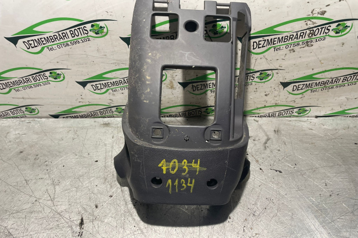 Ornament BMW Seria 3 E46 [1997 - 2003] Sedan 4-usi 316i MT (105 hp)