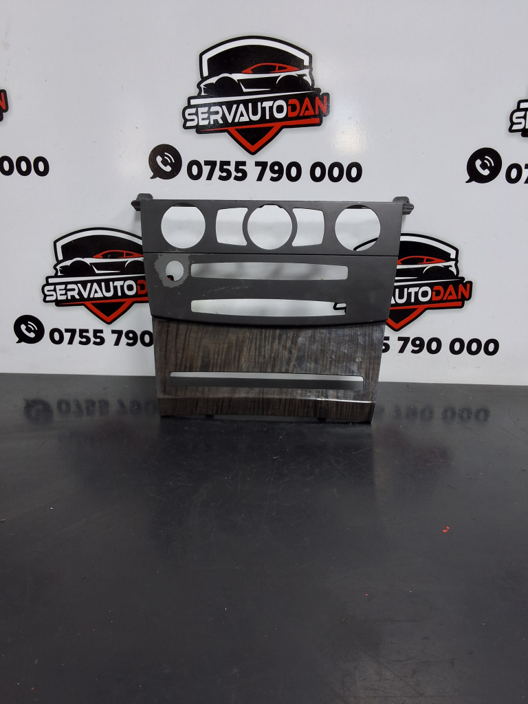 Ornament BMW Seria 5 (2003-2010) [E60] 3.0 Motorina 2006, 7063151