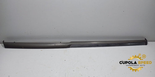 Ornament bord 13198819 Opel Vectra C [2002 - 2005]