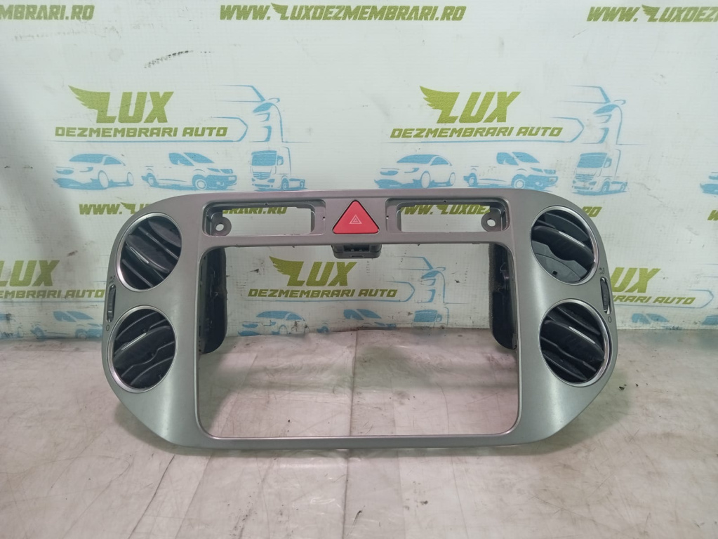Ornament bord 5M0858071K Volkswagen VW Tiguan 5N [2007 - 2011] 2.0 tdi CBAB 4x4