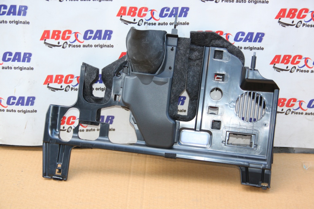 Ornament bord Audi A5 F5 cod: 8W1863083F model 2017