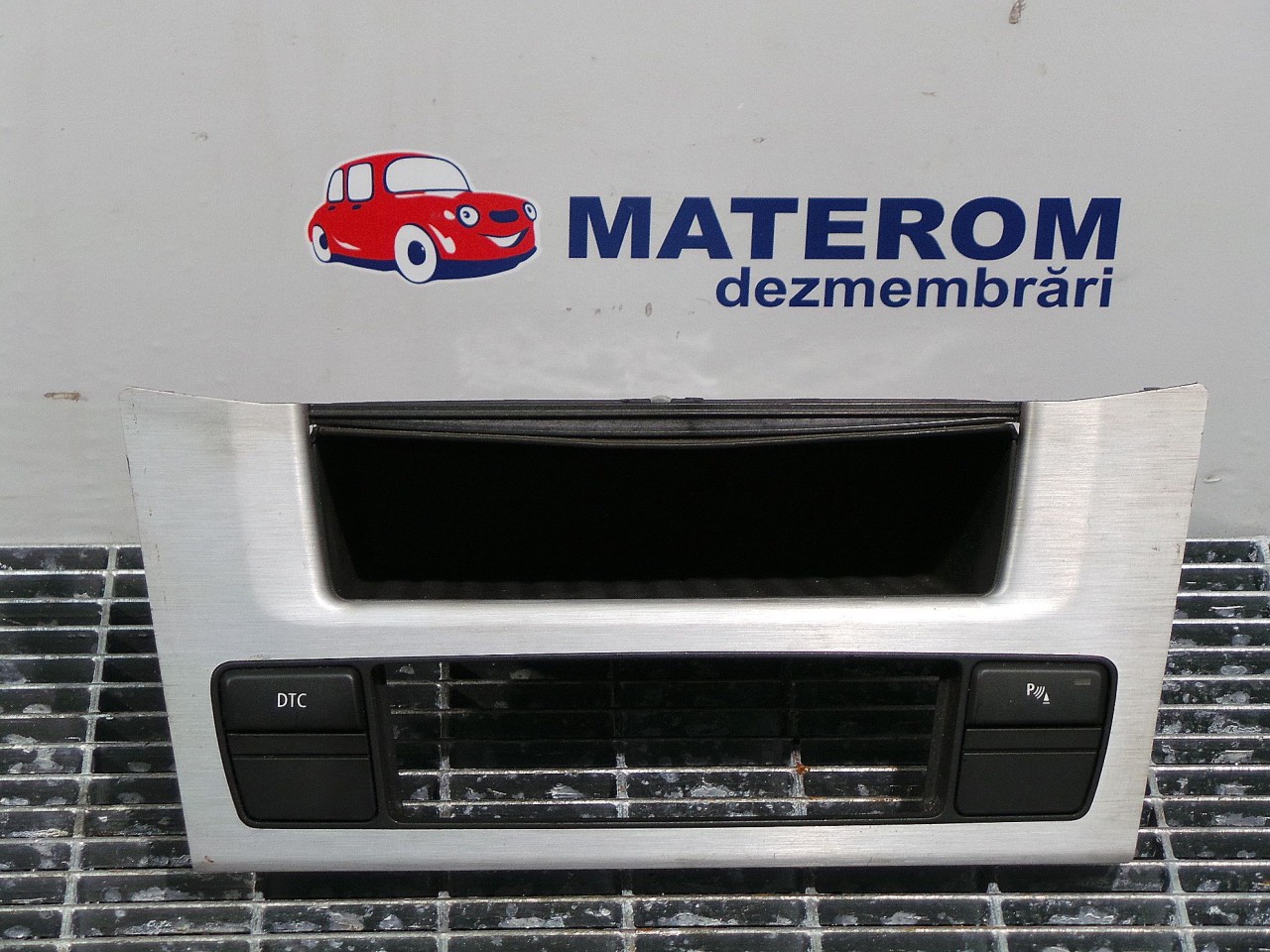 ORNAMENT BORD BMW SERIA 5 E 60 SERIA 5 E 60 - - (2007 2010)