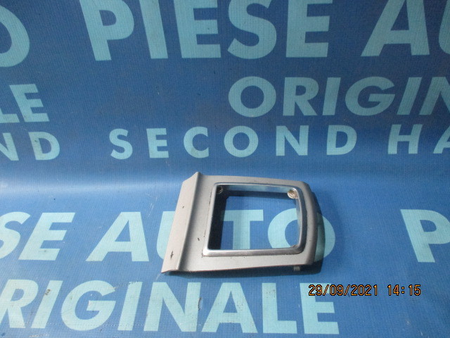 Ornament bord Ford Focus; 4M5XA045B79AA (trim selector)