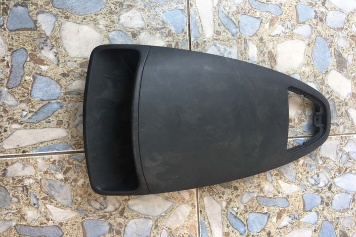 Ornament bord Ford Mondeo MK4 [2007 - 2010] Liftback 2.0 TDCi DPF AT (140 hp) MK4 (BA7) TITANIUM