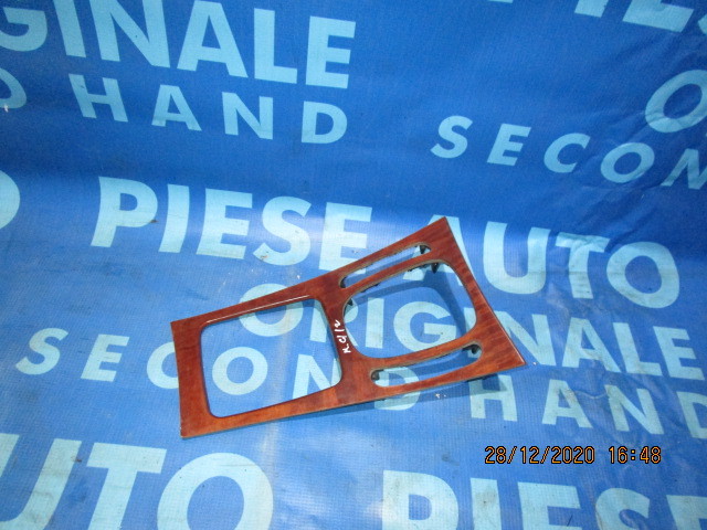 Ornament bord Mercedes C220 S203; A2036806939