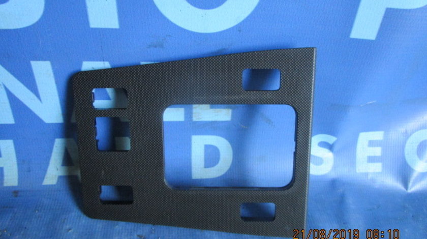 Ornament bord Mercedes C280 W202; 2026830000 (consola)
