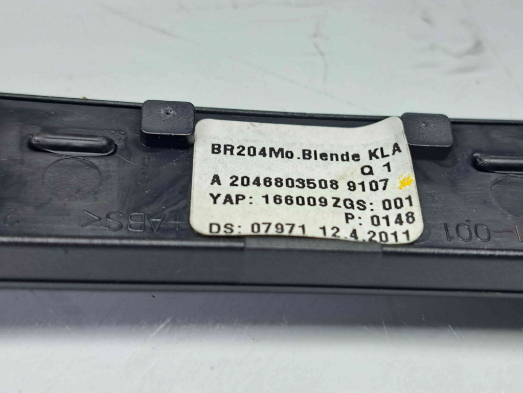 Ornament bord Mercedes Clasa C (W204) [Fabr 2007-2014] A2046803508