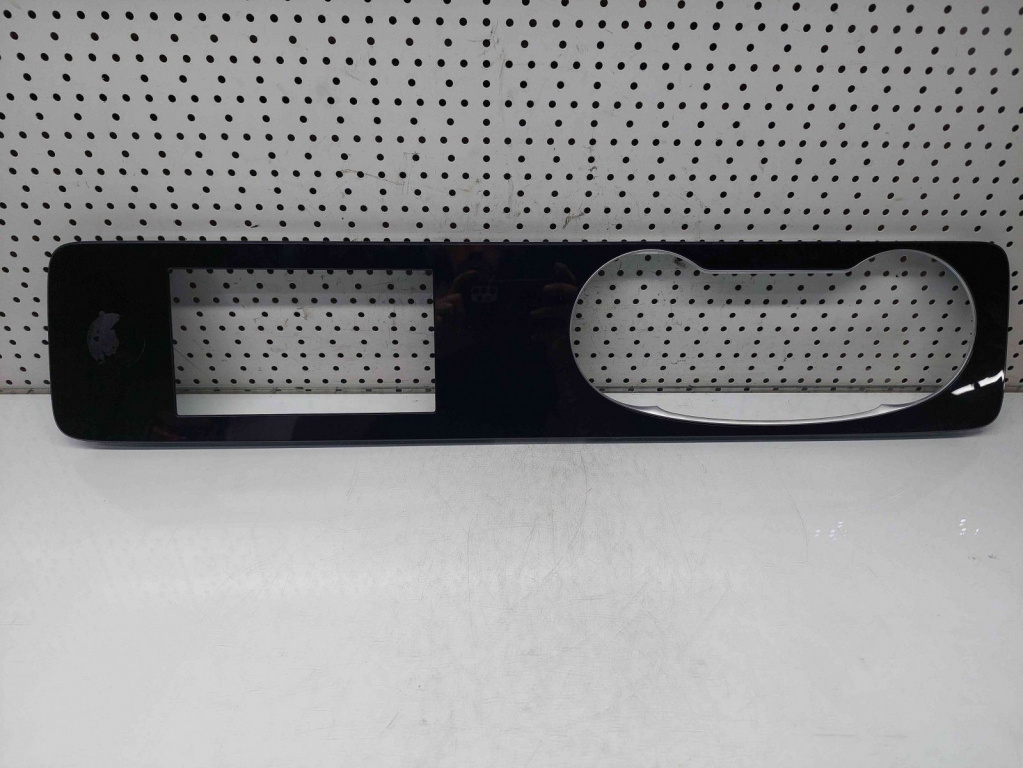 Ornament bord Mercedes Clasa E (W213) [Fabr 2016-prezent] A2135407237