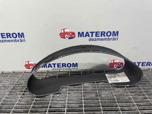 ORNAMENT BORD MERCEDES CLS CLS - - (2004 2010)