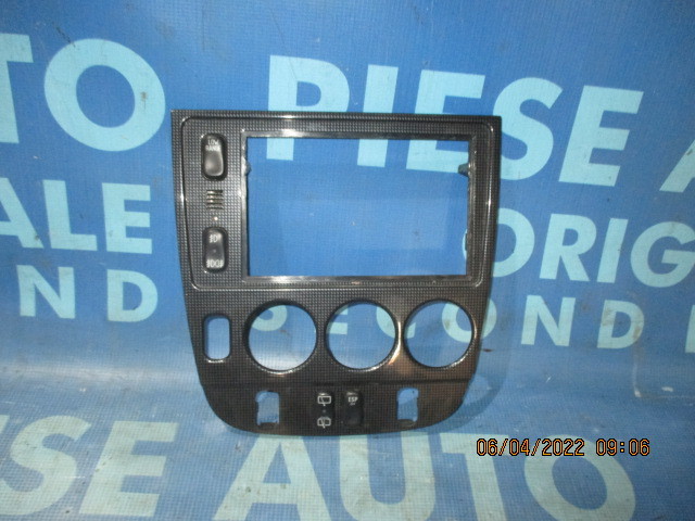 Ornament bord Mercedes M270 W163; 16754919 (cu butoane)