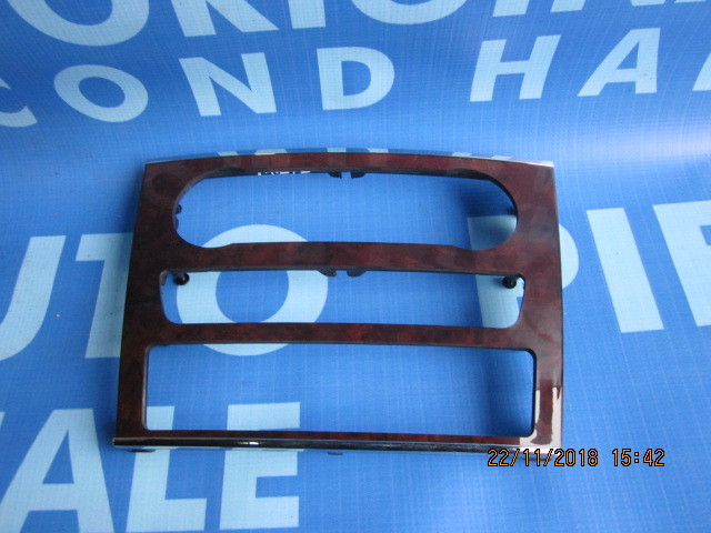 Ornament bord Mercedes M420 W164; W1402001
