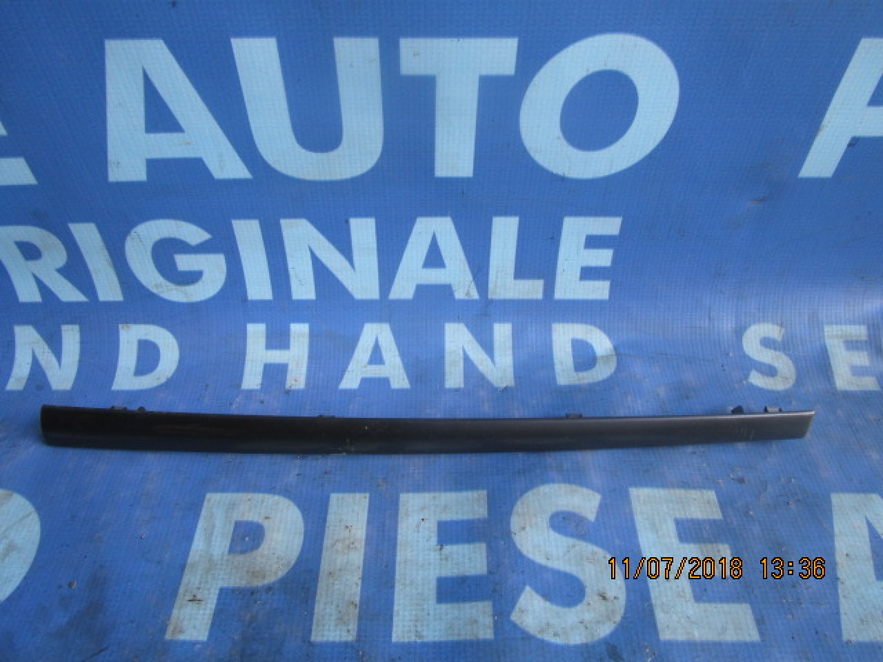 Ornament bord Renault Clio ; 8200407858 // 8200407880