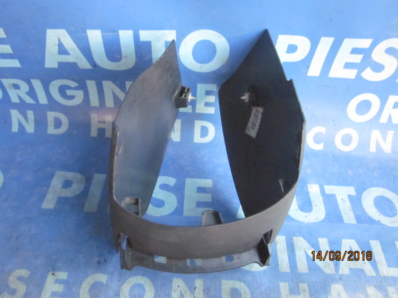 Ornament bord Renault Clio ; 8200475732 (consola)