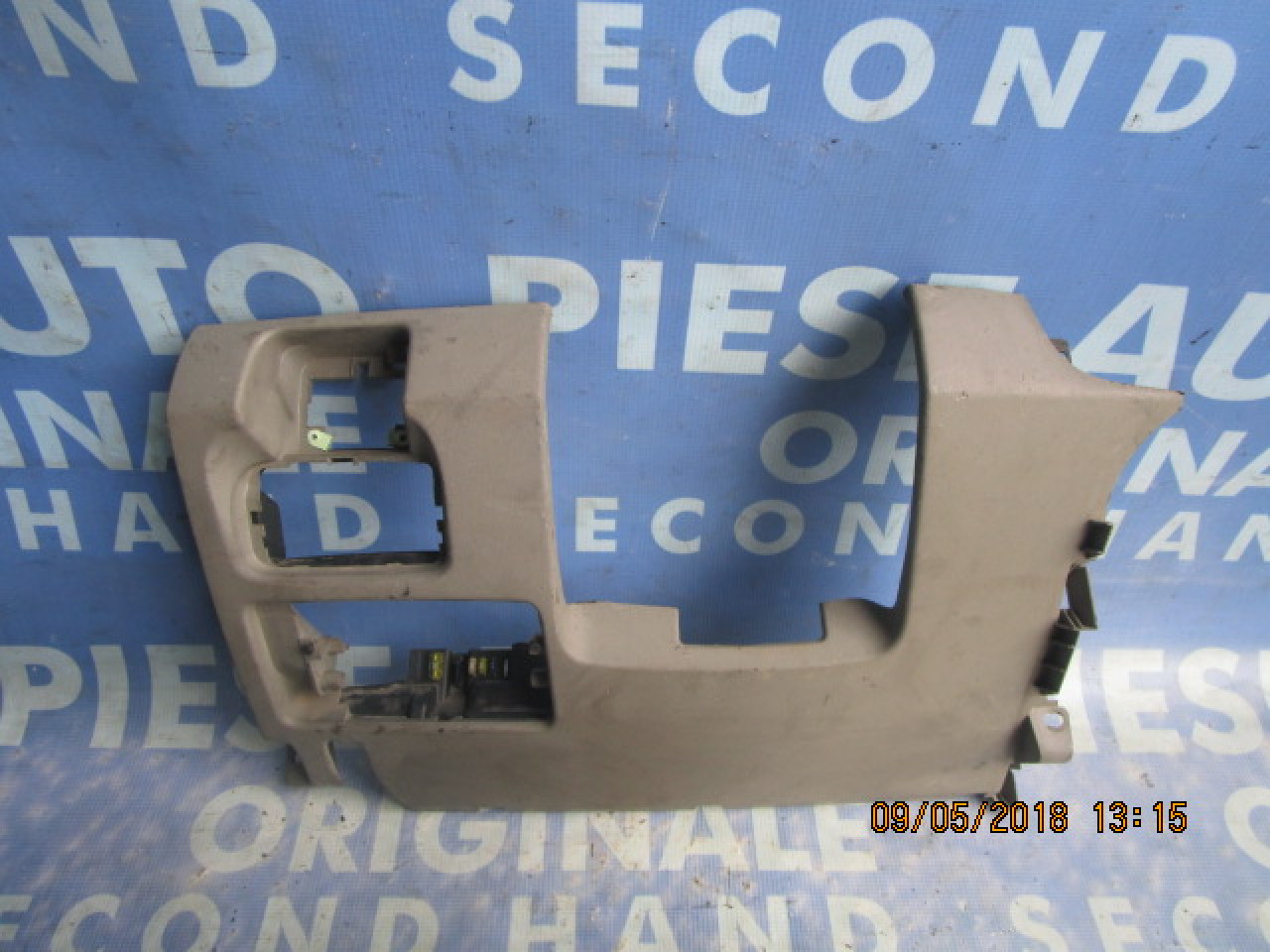 Ornament bord Renault Scenic ; 8200140740