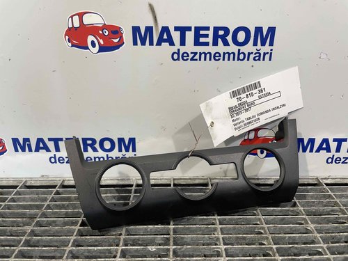 ORNAMENT BORD SKODA OCTAVIA - - (2012 2017)