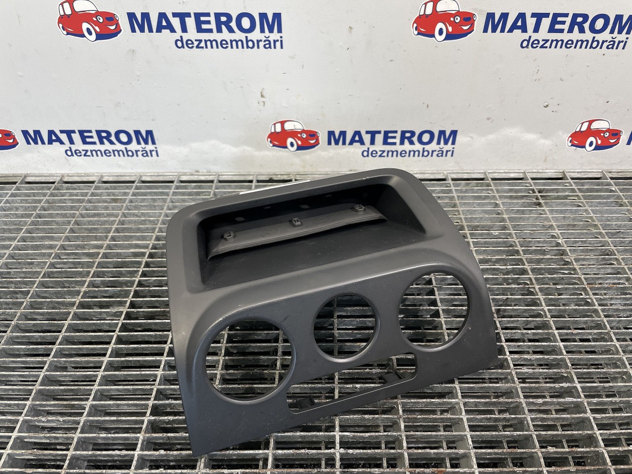 ORNAMENT BORD VW GOLF PLUS GOLF PLUS - - (2005 2008)