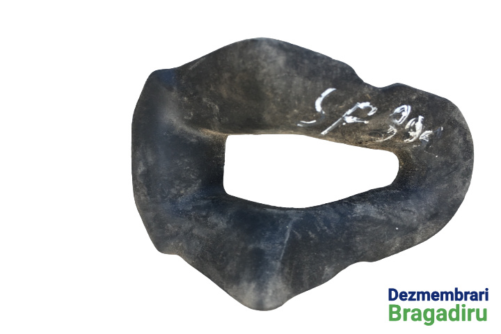 Ornament broasca stanga fata Audi A4 B7 [2004 - 2008] Sedan 4-usi 2.0 TDI MT (140 hp) S-Line, Cod motor BLB