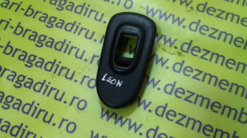 Ornament buton geam pasager Seat Leon [1999 - 2005] Hatchback 1.4 MT (75 hp) (1M1)