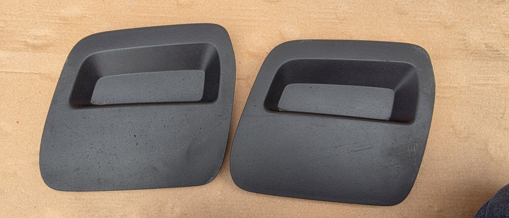 Ornament / Capac bara fata dreapta Dacia Duster 2 2018 2019 2020 2021