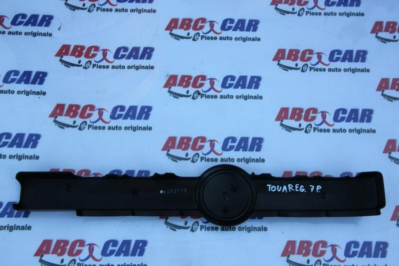 Ornament capac motor Volkswagen Touareg 2 2010-2015 7P6971797