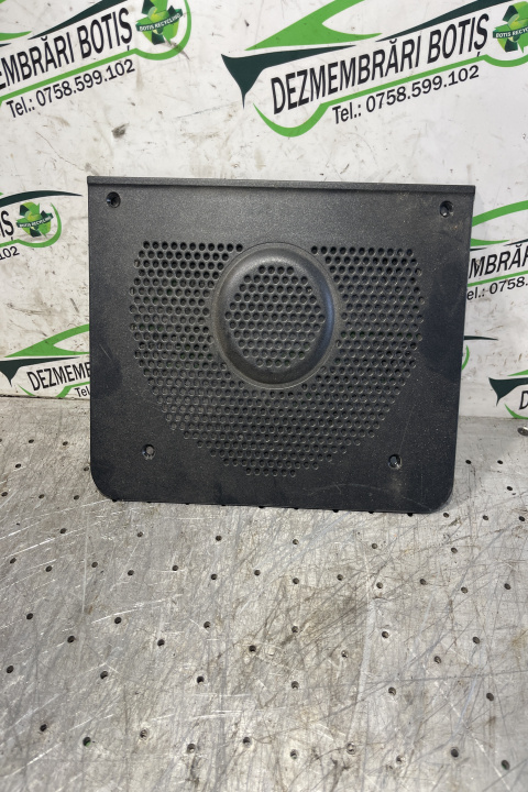 Ornament capac subwoofer 6 976 960 BMW Seria 5 E60/E61 [2003 - 2007] Sedan 530d MT (218 hp)