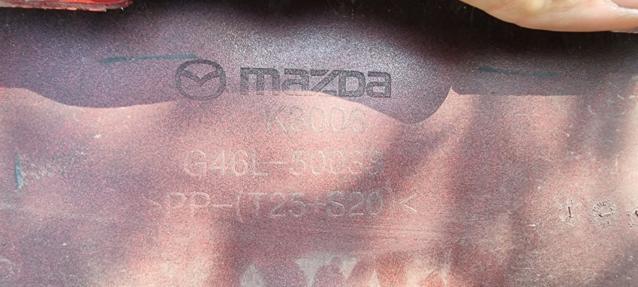 Ornament / Capac superior bara fata Mazda 6 GJ 2012 2013 2014 2015