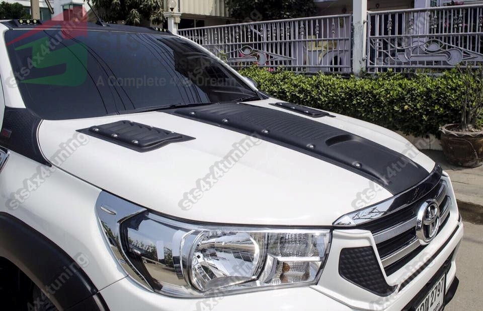 ORNAMENT CAPOTA TOYOTA HILUX REVO 2016-2017 [V4][3-BUC]