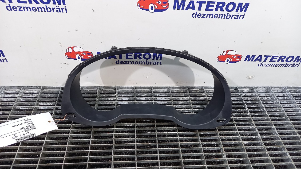 ORNAMENT CEAS BORD AUDI Q3 Q3 - - (2011 2015)