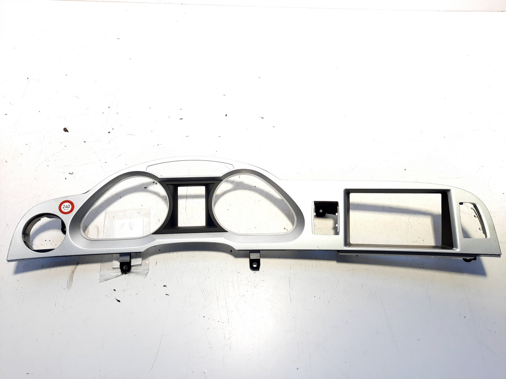 Ornament ceas bord, cod 4F1857115J, Audi A6 Avant (4F5, C6) (idi:512437)