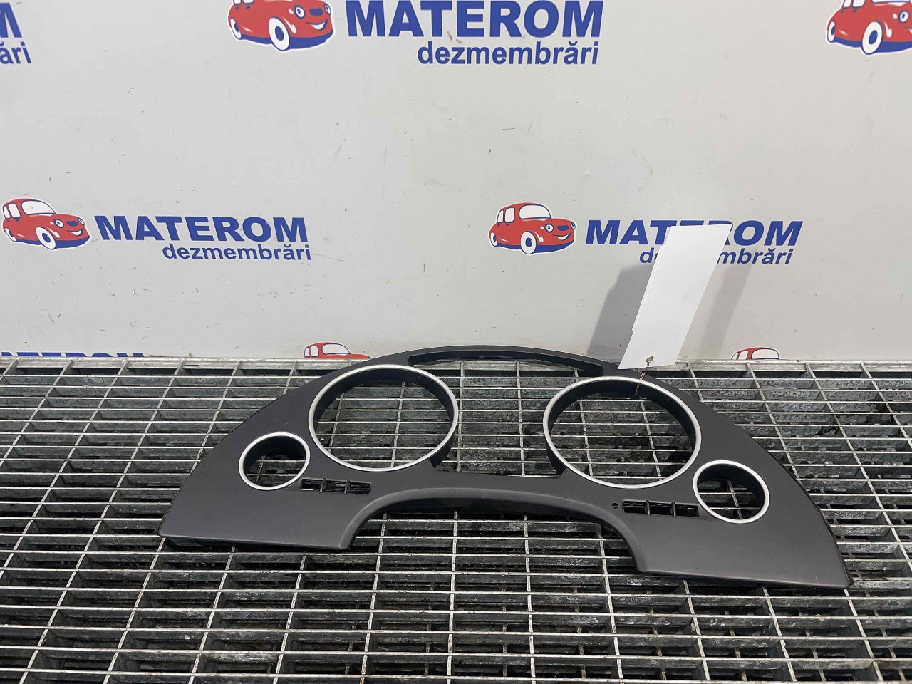 ORNAMENT CEAS BORD SEAT EXEO 2.0 TDI - (