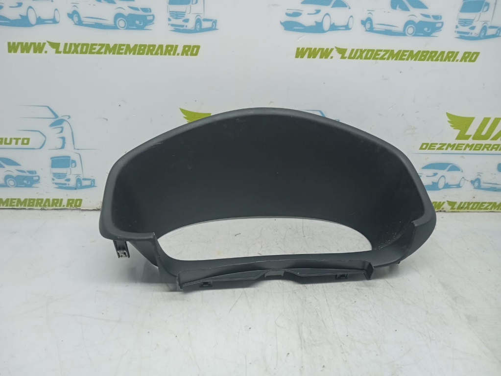 Ornament ceasuri 682408103r Dacia Logan 