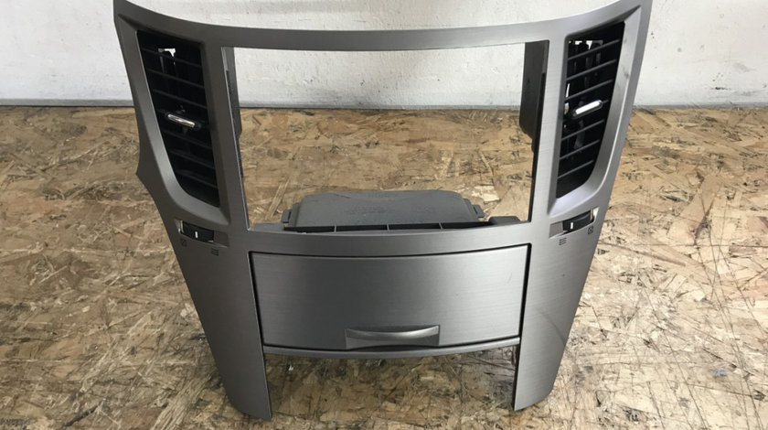 Ornament central cu grile ventilatie Subaru Outback 2.0 d, 150cp, 4X4, manual combi 2010 (66110AJ 030)