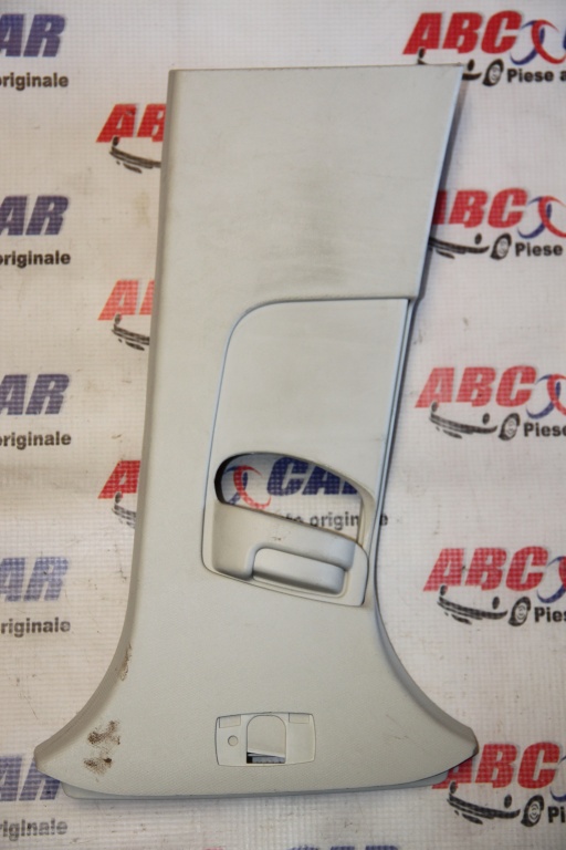 Ornament centura dreapta Ford Focus 3 cod: BM51-A24582-A model 2011