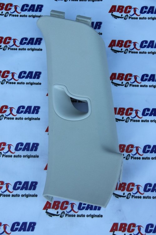 Ornament centura dreapta spate VW Touareg 7P cod: 7P6867242G model 2014