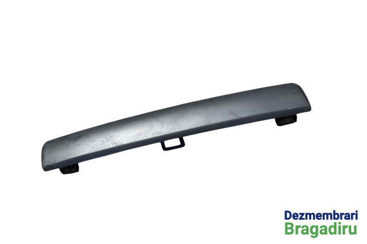 Ornament Cod: 8200071229 8200071229 Renault Clio 2 [facelift] [2001 - 2005] Hatchback 5-usi 1.5 dCi MT (82 hp) Cod motor: K9K-B7-02