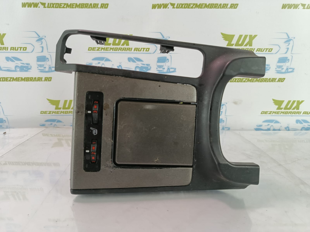 Ornament consola centrala 55620-53030 Lexus IS XE20 [2005 - 2010] 2.2 d 2AD-FHV