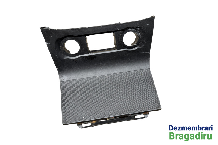 Ornament consola Cod: 84621-C8000 84621-C8000 Hyundai i20 2 (GB) [2014 - 2020] Hatchback - 5 usi 1.2 MT (84 hp) Cod motor: G4LA-6