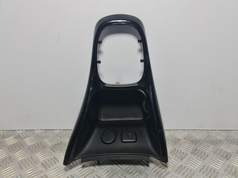 Ornament consola schimbator viteze cu USB Opel Adam 2012-2019