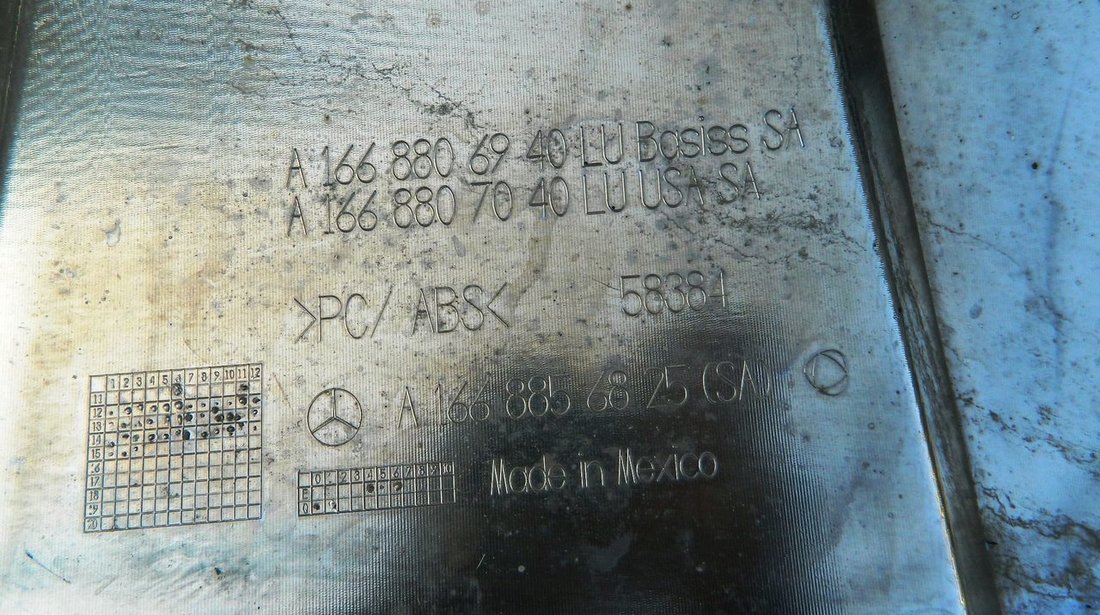 Ornament crom difuzor bara spate Mercedes GL X166 cod A1668806940