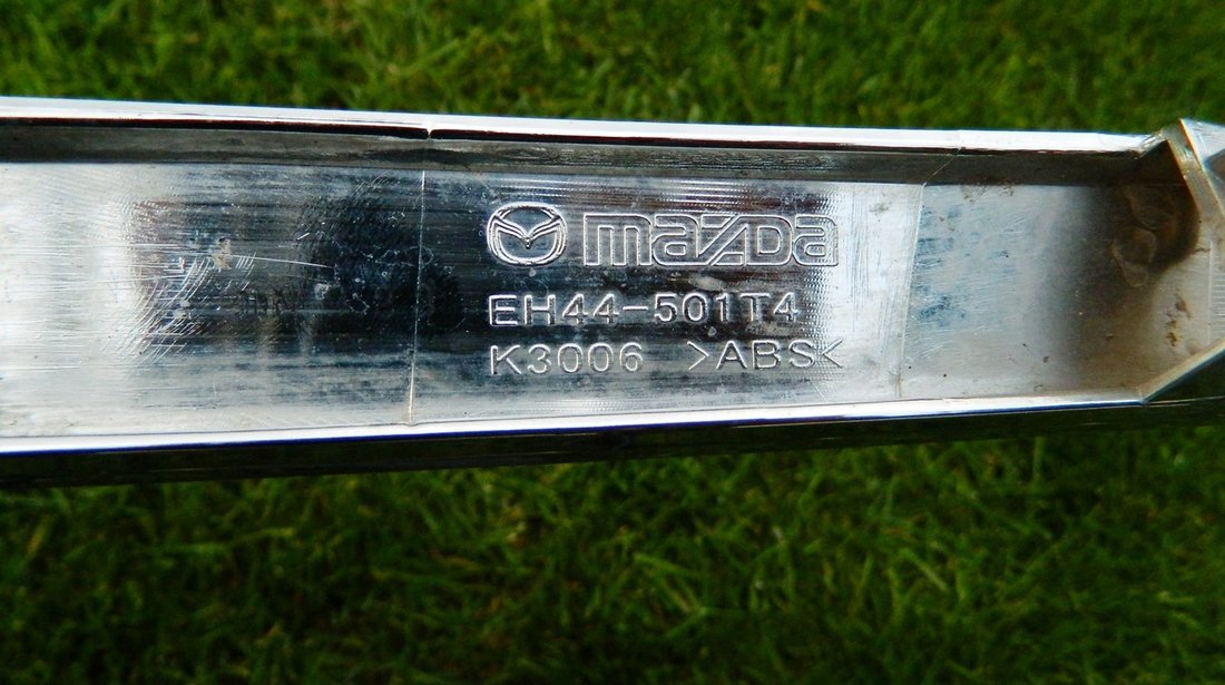 Ornament crom grila bara fata Mazda CX7 model 2014 cod EH44-501T4